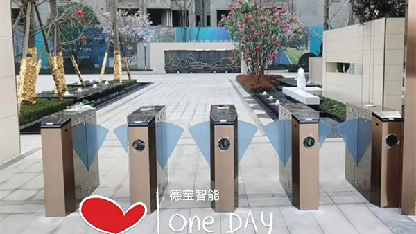 門禁閘機生產(chǎn)廠家誰家的好？哪個廠家更專業(yè)？